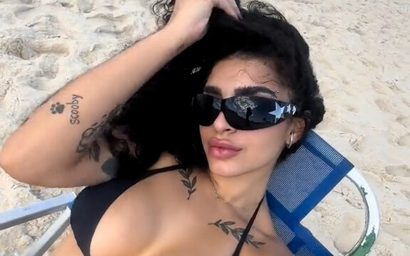 Bianca Censori sexy on beach!!! So hot…